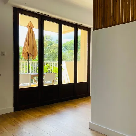 L'oree Du Bois Apartment